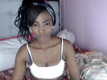 سكس مصرى حار ينيك اخت صديقه على السرير بعنف